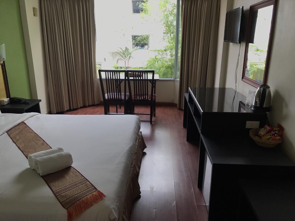 The Imperial Home Hotel Pak Kret Exterior photo