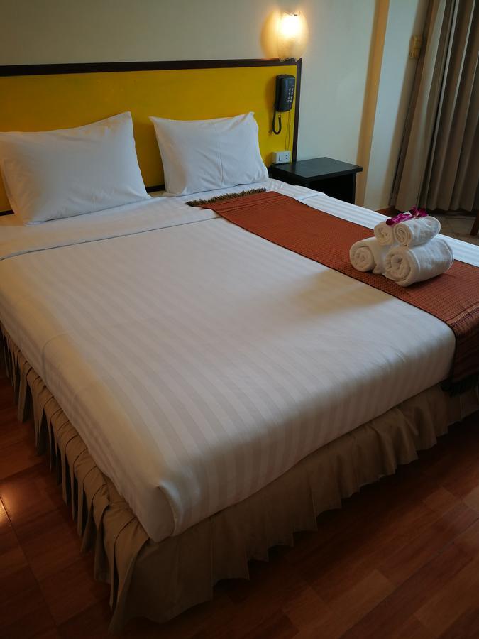 The Imperial Home Hotel Pak Kret Exterior photo